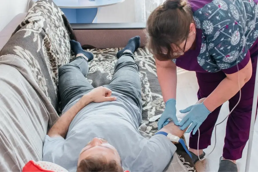 Срочный вывод из запоя в Гатчине: быстро, недорого